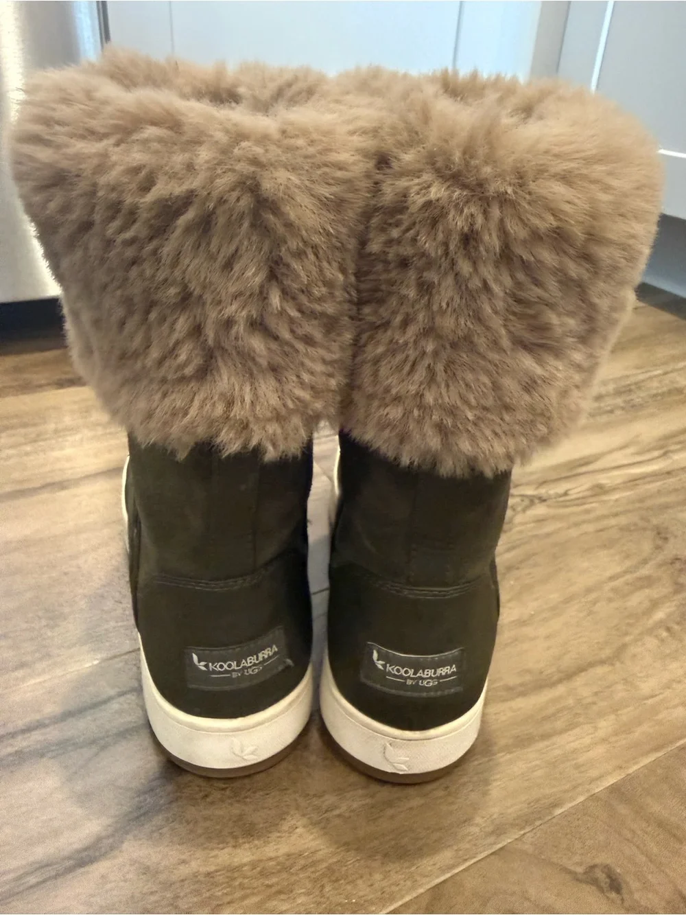 Koolaburra by UGG Tynlee Waterproof Faux Fur Winter Boots Olive Green Sz 7